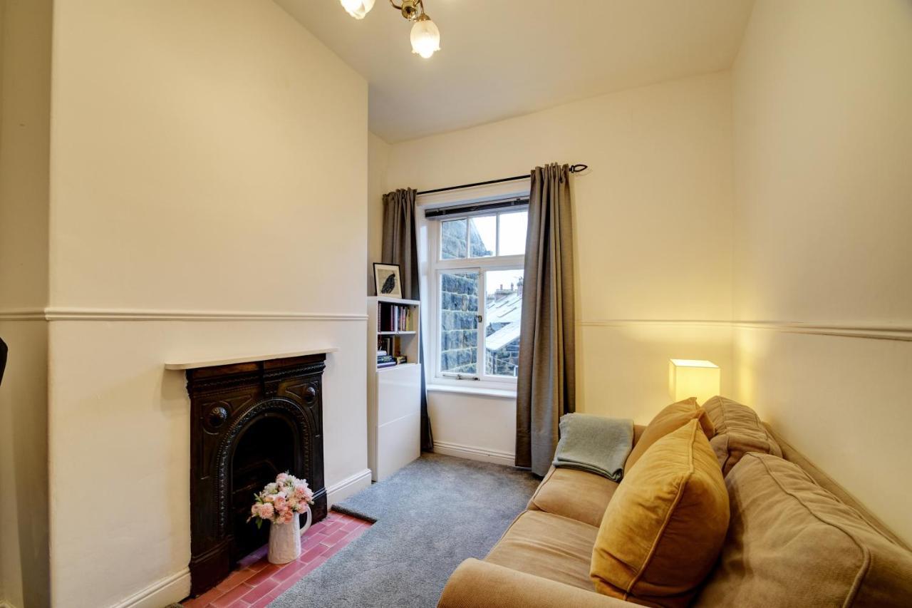 Spacious Victorian Townhouse Near Hcc With Off Street Parking 哈罗盖特 外观 照片