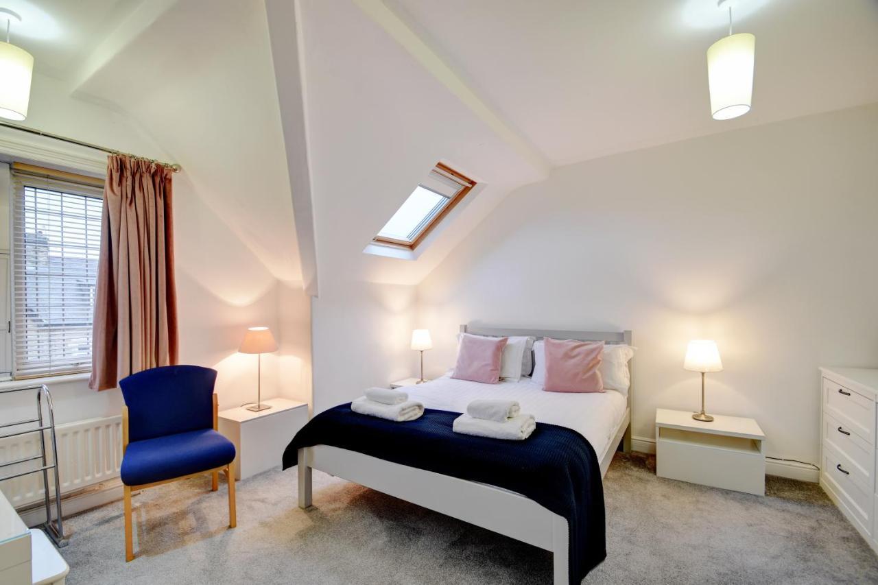 Spacious Victorian Townhouse Near Hcc With Off Street Parking 哈罗盖特 外观 照片