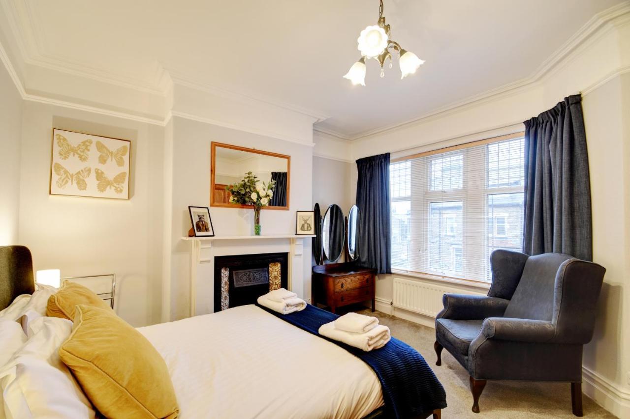 Spacious Victorian Townhouse Near Hcc With Off Street Parking 哈罗盖特 外观 照片